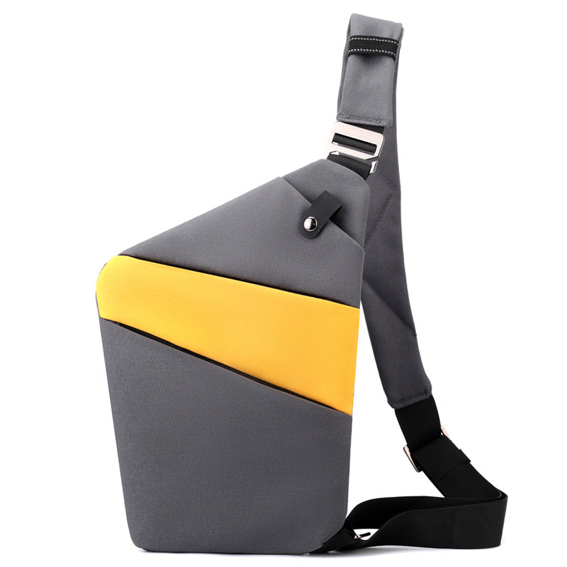 Crossbody-väska med stöldskyddande rese-design