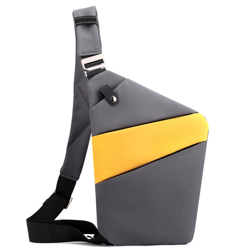 Crossbody-väska med stöldskyddande rese-design