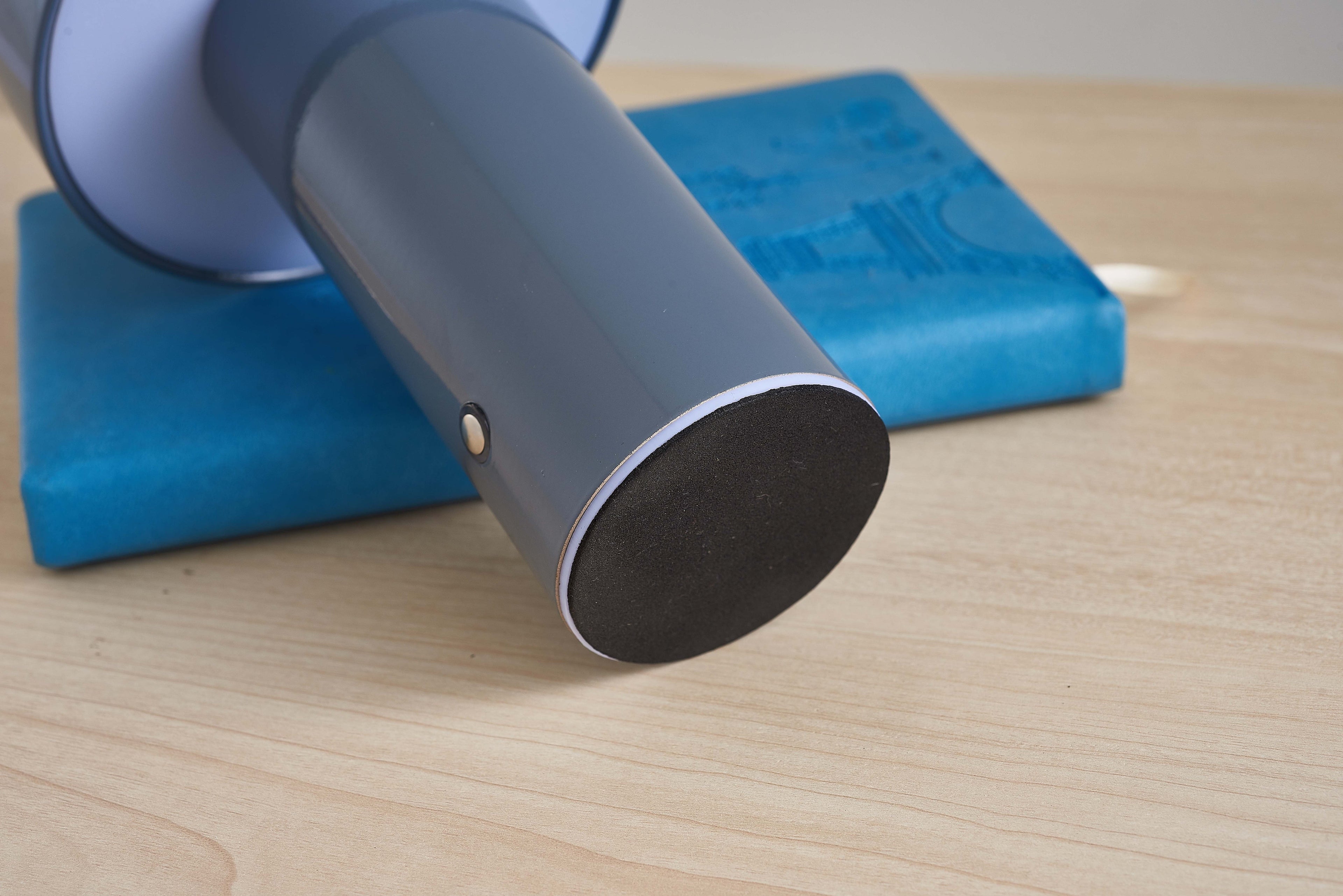 Bordslampa med modern sladdlös design