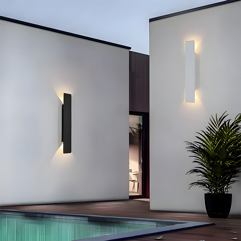 Utomhusvägglampa med modern vattentät design
