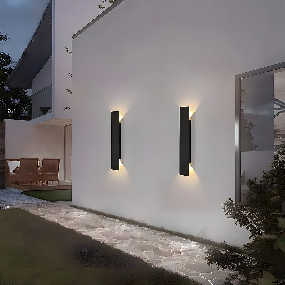 Utomhusvägglampa med modern vattentät design