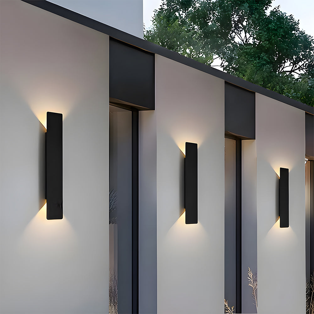 Utomhusvägglampa med modern vattentät design