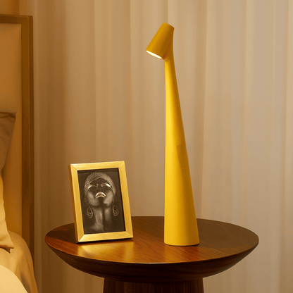 EVOLUCE – Uppladdningsbar bordslampa med modern design och lång batteritid