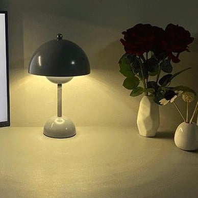 Bud LED Bordslampa för Heminredning med Modern Design och Varm Ljus
