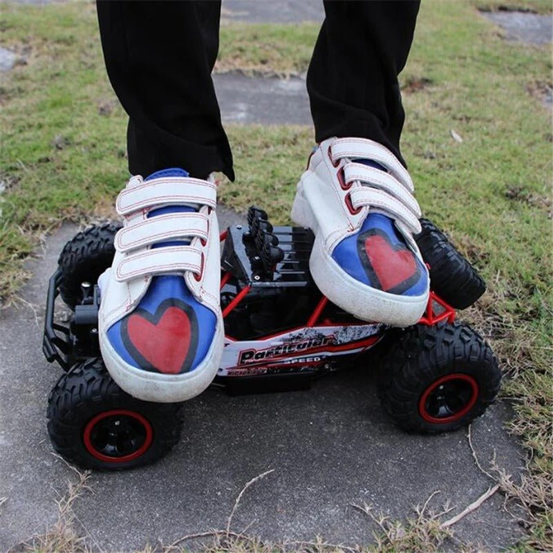 TerraClimb X4 – 4x4 RC Monster Truck för kraftfull offroad-action