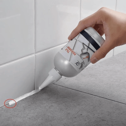 Fugrenoverare - Enkel förnyelse av vita fogar för rena, fräscha utseende plattor