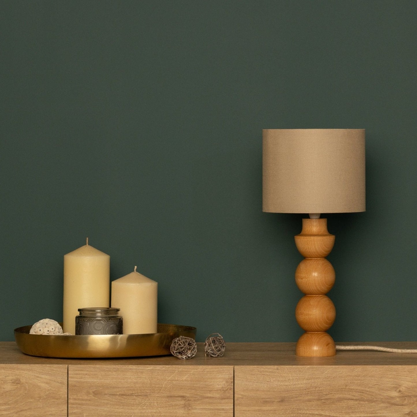 LumiWood – Trä Bordslampa med Tygskärm, Skandinavisk Nattbordslampa