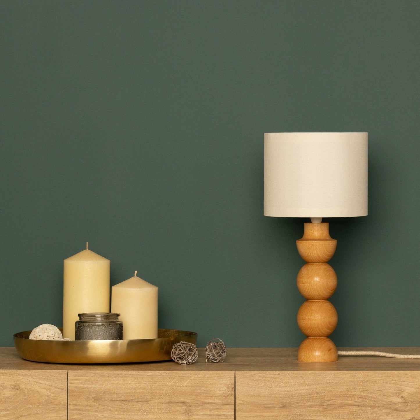 LumiWood – Trä Bordslampa med Tygskärm, Skandinavisk Nattbordslampa