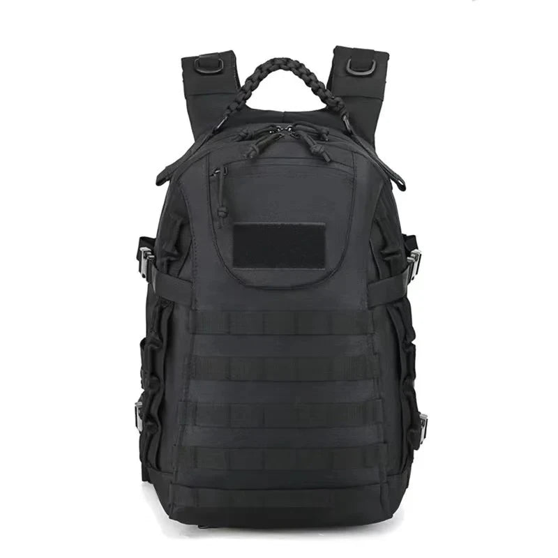Trekforce - Taktisk utomhusryggsäck med Molle-system och 48L kapacitet