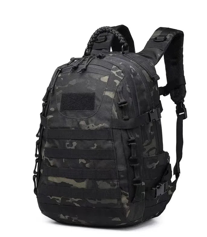 Trekforce - Taktisk utomhusryggsäck med Molle-system och 48L kapacitet