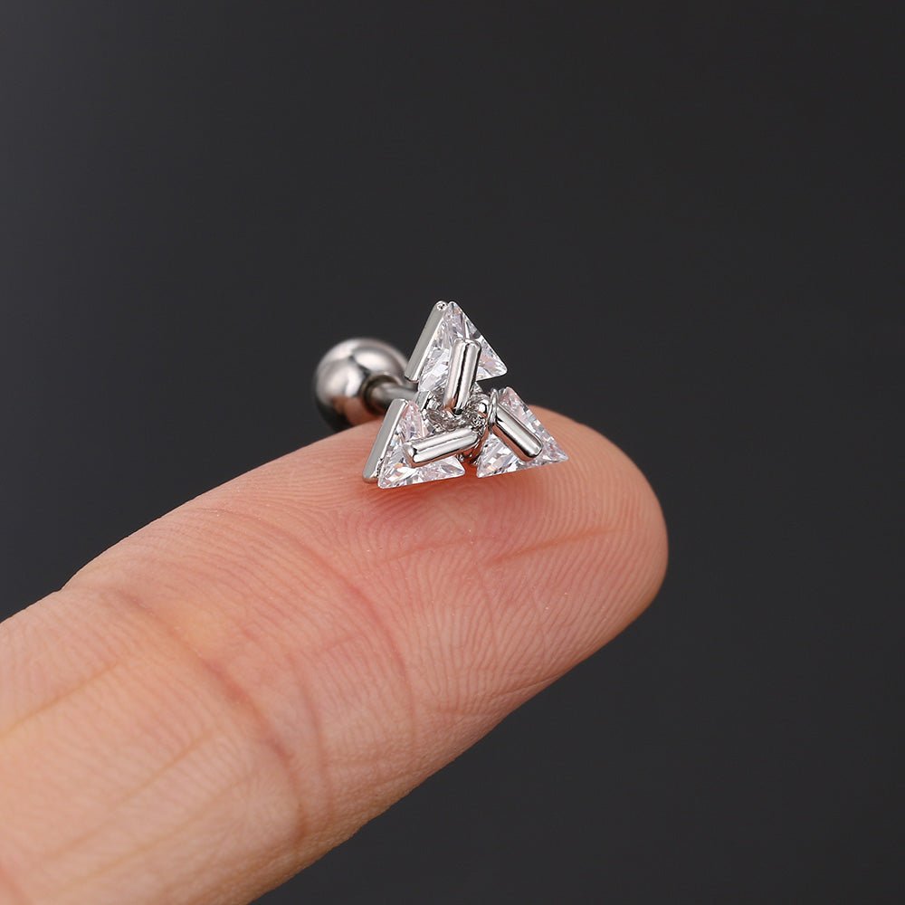 TRISILVER – Triangulära örhängen med stiftlås, lätt och modern design