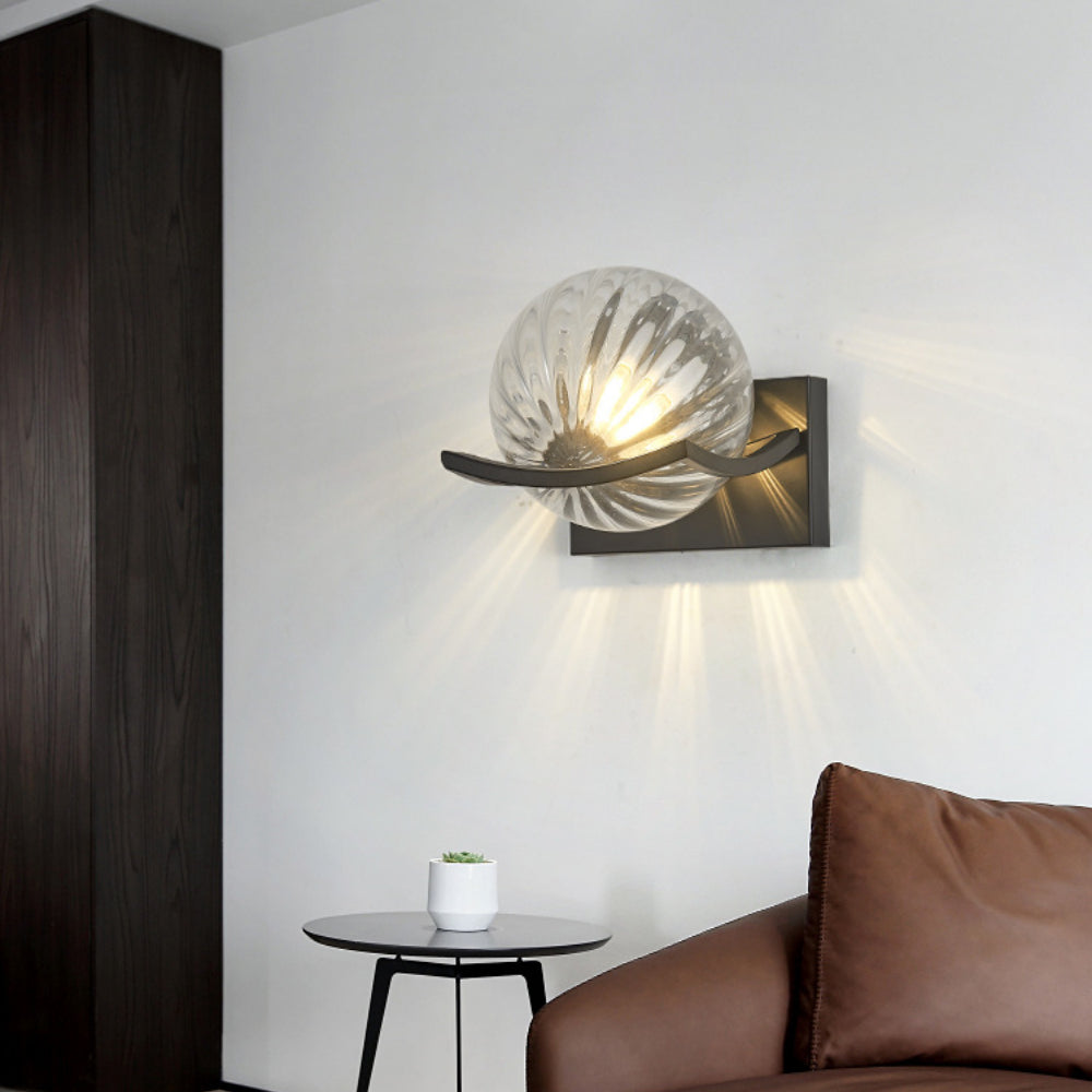 ModernGlow – Modern LED Vägglampa i Glas