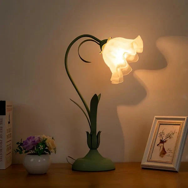 Klassisk Vintage Justerbar Blomsterbordslampa – Stilfull och Funktionell Ljus