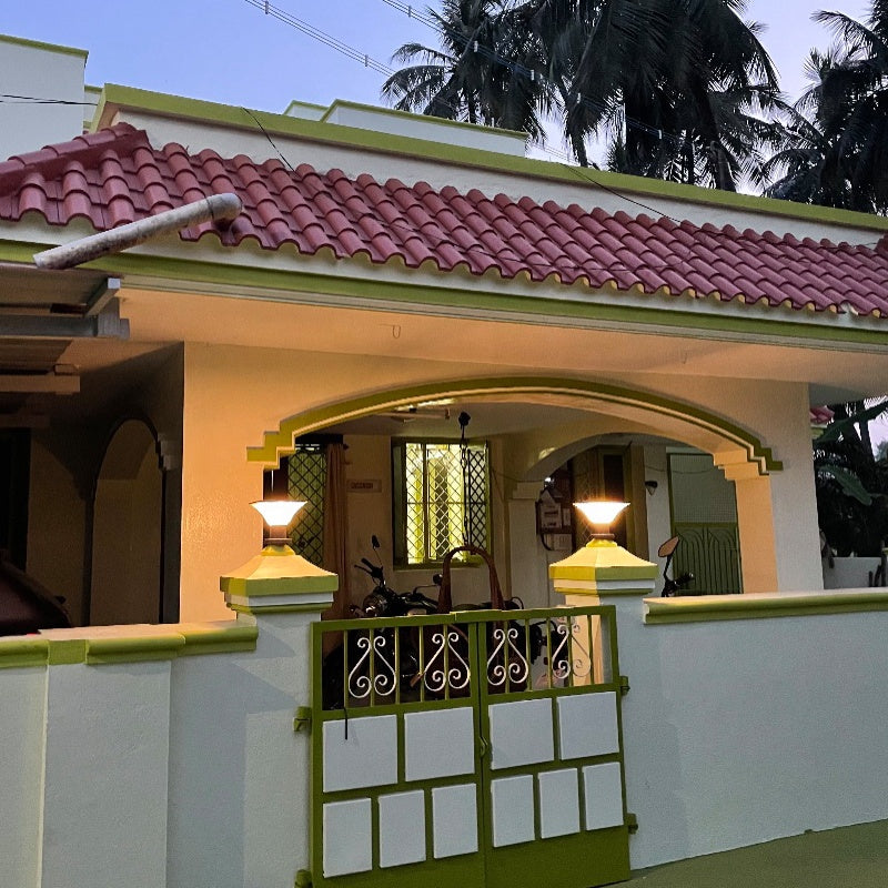 Solär Pelarlampa med Väderbeständig Konstruktion