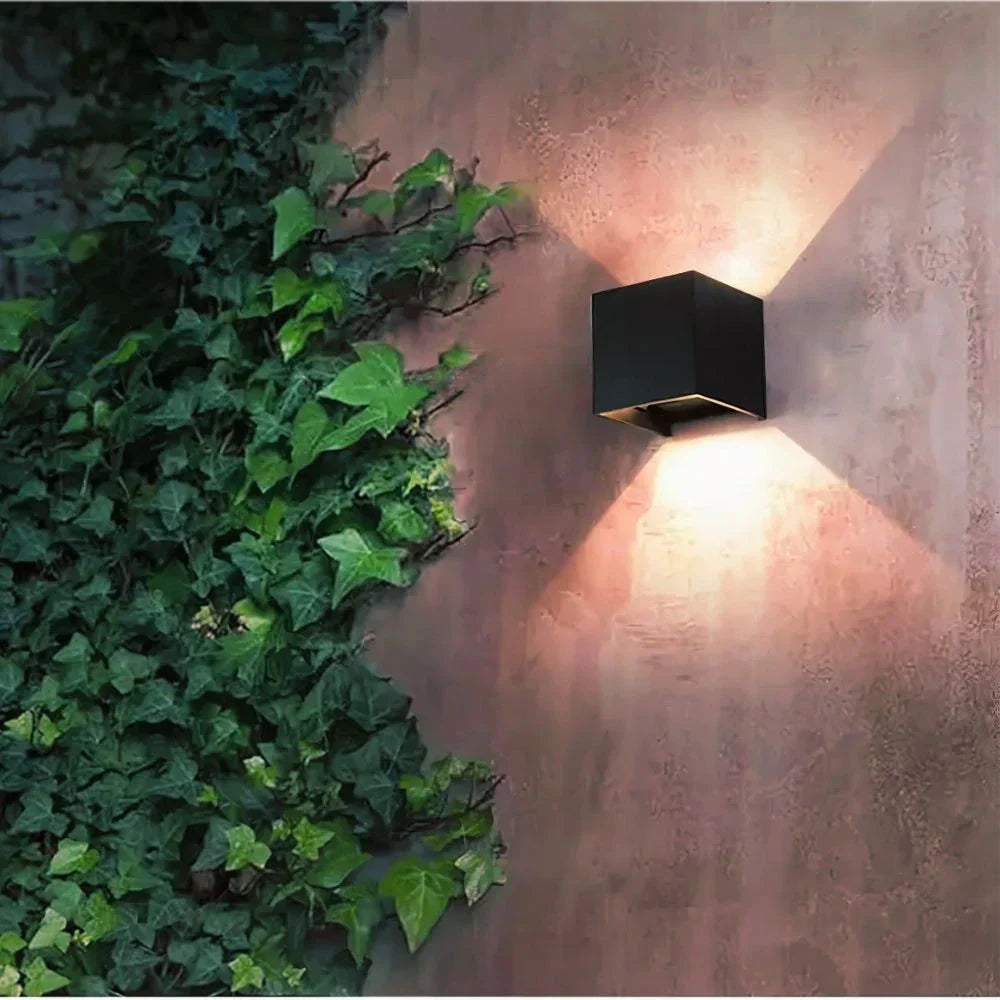Vägglampa Svart Aluminium Justerbar Kub LED