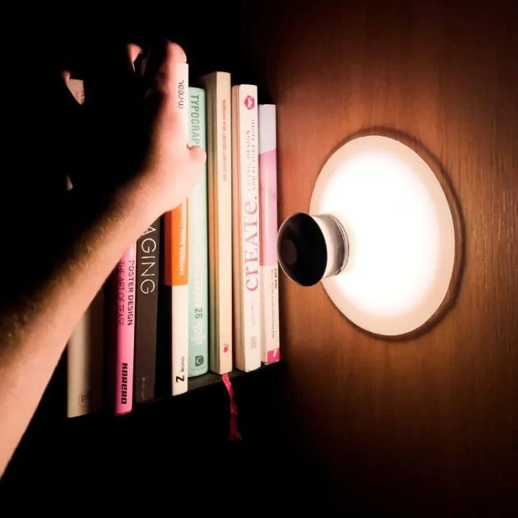 Vägglampa med uppladdningsbar sugmontering LED
