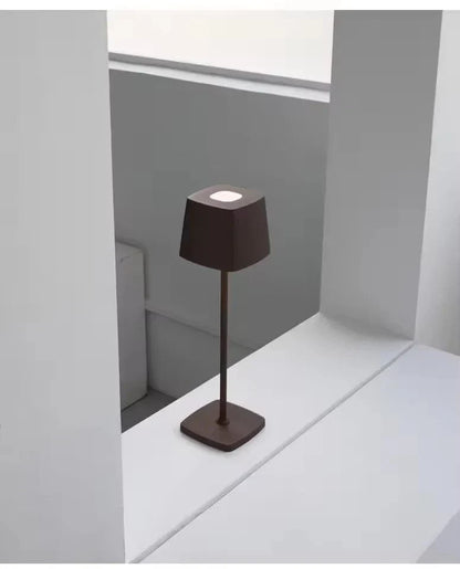 Trådlös LED Bordslampa – Uppladdningsbar - Varmvit - Steglös Dimming - Aluminium - Inomhusbelysning