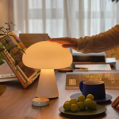 Dimbar Sladdlös Bordslampa - USB-Uppladdningsbar - Varm Vit Ljus - Modern Svamp Design - Kompakt Inomhusbelysning