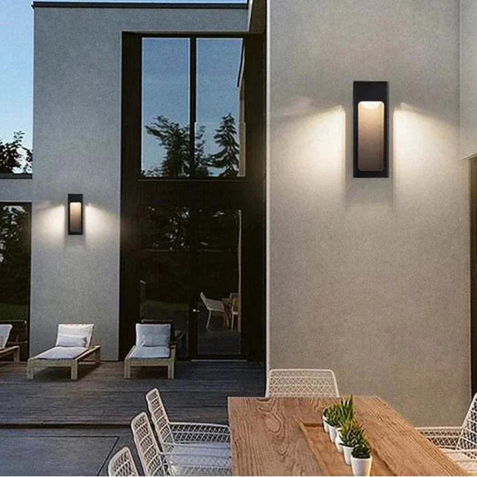 IP67 Vattentät 12W Svart Aluminium Utomhusvägglampa – Modern Utvändig Vägglampa för Trädgård och Veranda
