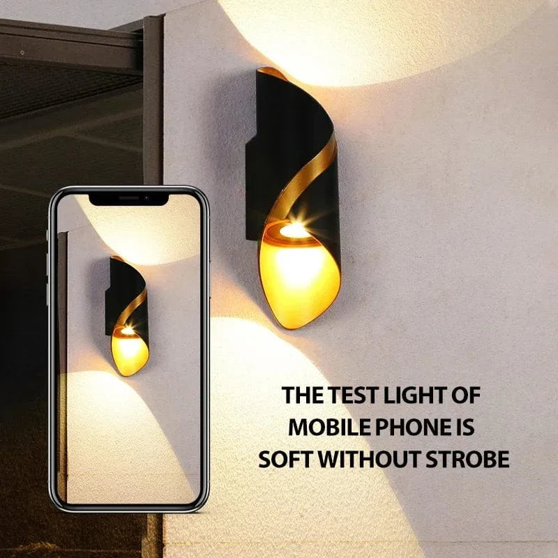 LED Vägglampa - Väggmonterad - IP65 Vattentät - Kreativ Upp-och-Ner Belysning - Modern Design - Lämplig för Inomhus/Utomhusbruk