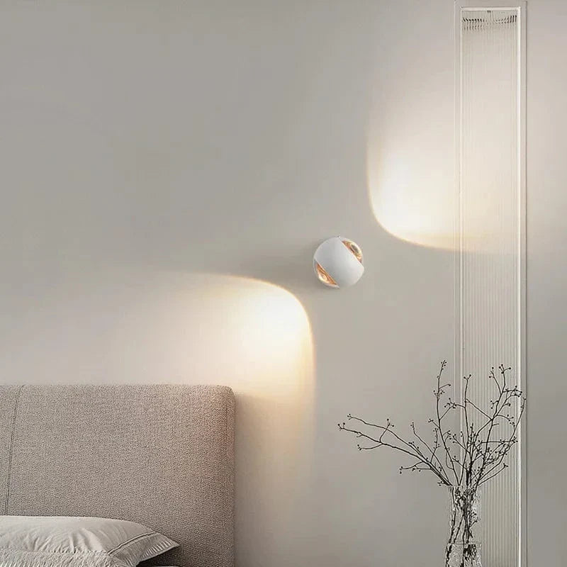 LED vägglampa med roterbar design – Modern - Frostad metall - Akrylinse - Upp/Ner belysning - Nordisk stil