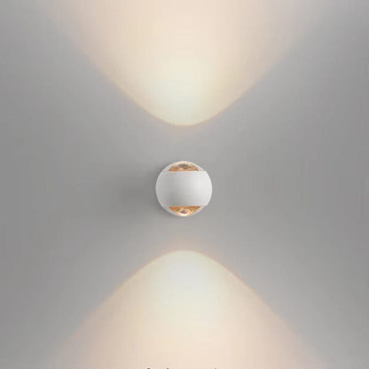 LED vägglampa med roterbar design – Modern - Frostad metall - Akrylinse - Upp/Ner belysning - Nordisk stil