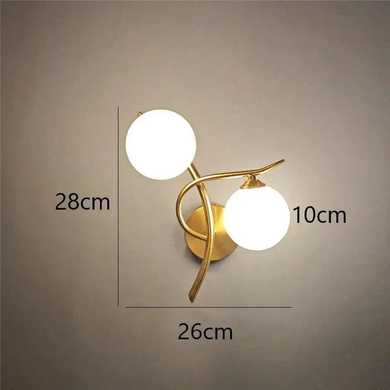 Modern Järn Vägglampa med Glasbollskärm – LED Vägglampor för Inomhus Sovrum och Korridor Sconces