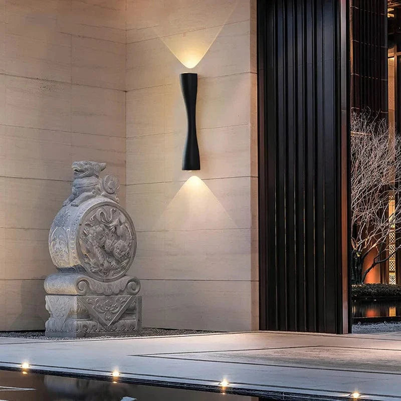 Utomhus LED Vägglampa - Väggmonterad - IP65 Vattentålig - Modern Aluminiumdesign - Idealisk för Veranda och Gårdar