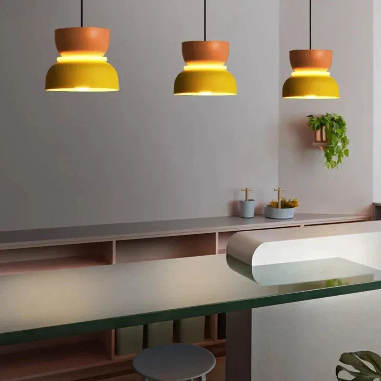 Taklampa i nordisk makaronstil