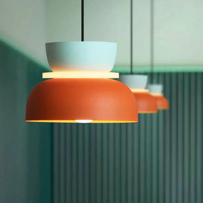 Taklampa i nordisk makaronstil