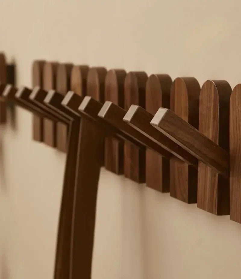 Carvallo – Valnötsträ Väggklädhängare med Fällbara Krokar