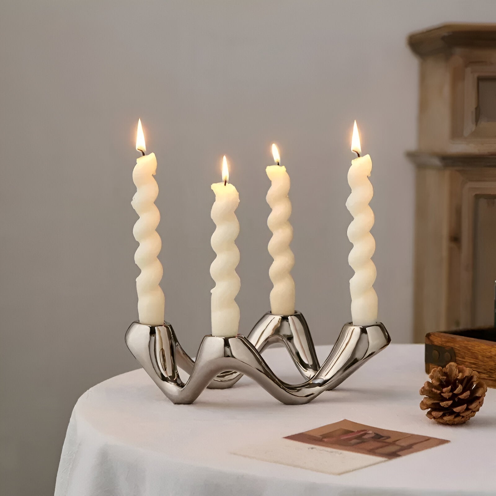 Vågig design keramik ljusstake dekoration hållare skulptur
