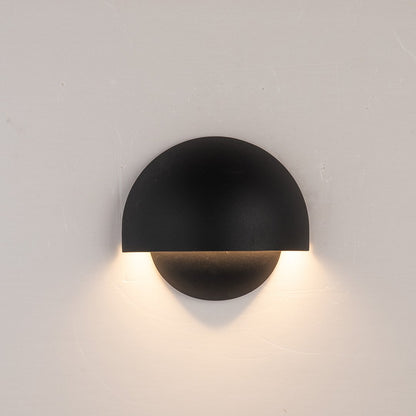 SplashLume - Utomhus LED Vägglampa med Varmt Ljus