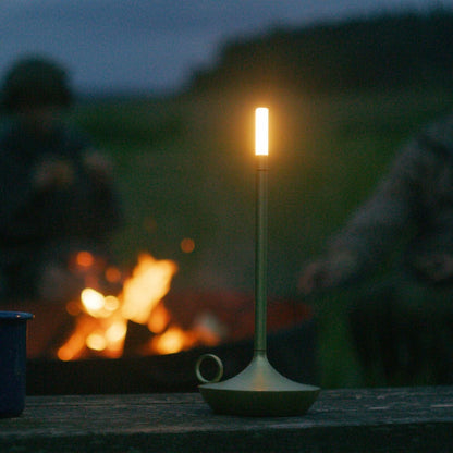 Bordslampa Med Brassy Finish LED Uppladdningsbar Lampa