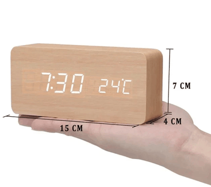 AMBIWOOD – Röststyrd LED-klocka med minimalistisk trädesign