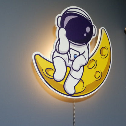 GalaxyGlow – Astronautvägglampa för barnrum