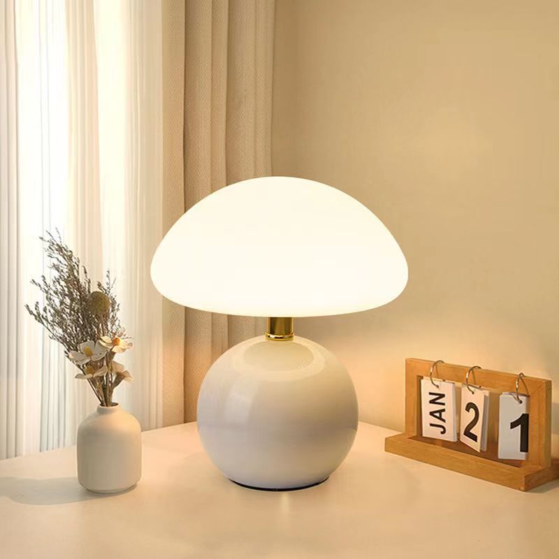 MushroomWhimsy – Fransk Svamp Lampa