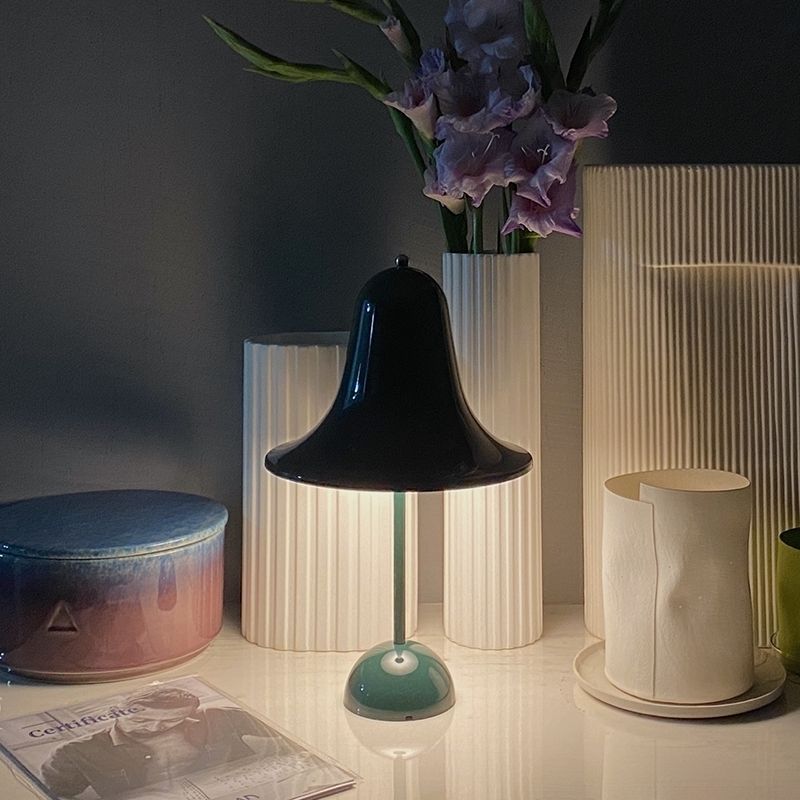 Jaras Klockformad Dimbar Bordslampa