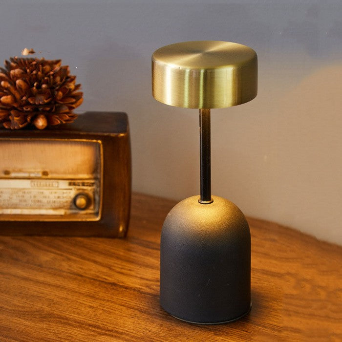 Carvallo – Uppladdningsbar vinglasformad LED-lampa